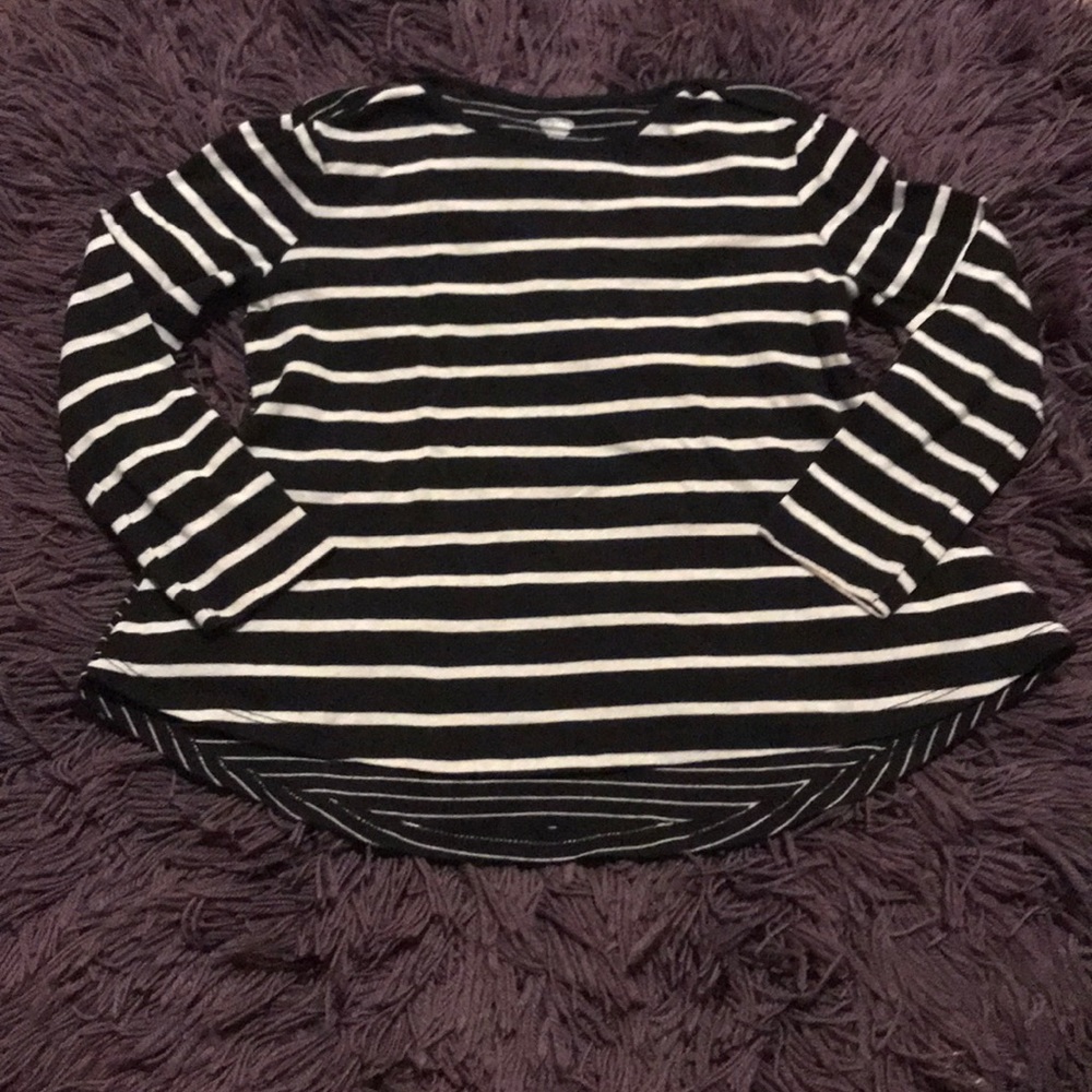 Old navy black and white stripped top